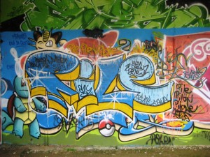 21.06.12 besancon graffiti Pile (1)