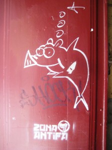 23.06.12 besancon pochoirs antifa (1)