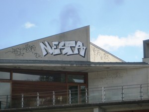 Août 2012 - Besancon - graffiti Nesta (1)