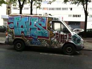 paris XIX graffiti camion