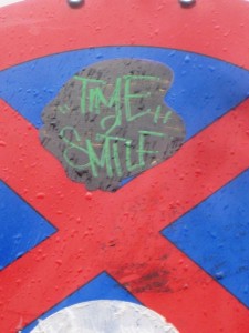 Street Art Freiburg DE 08.06.12 Time 2 smile (1)