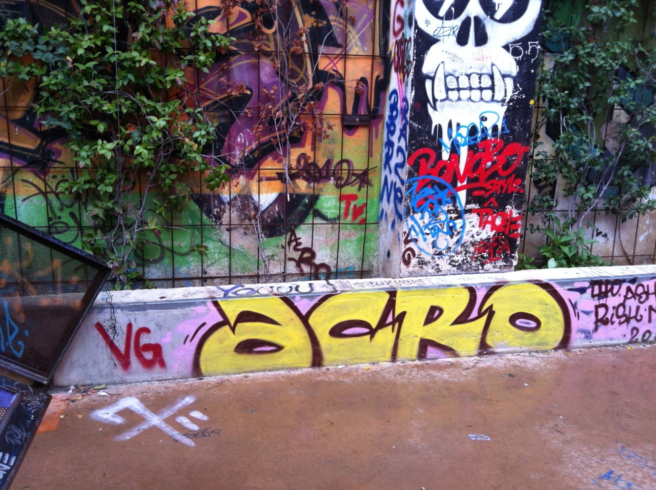 Marseille_graffiti_Acro, Brume, PM