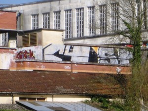 mars 2013 - besancon - rhodia - C4 - graffiti (3)