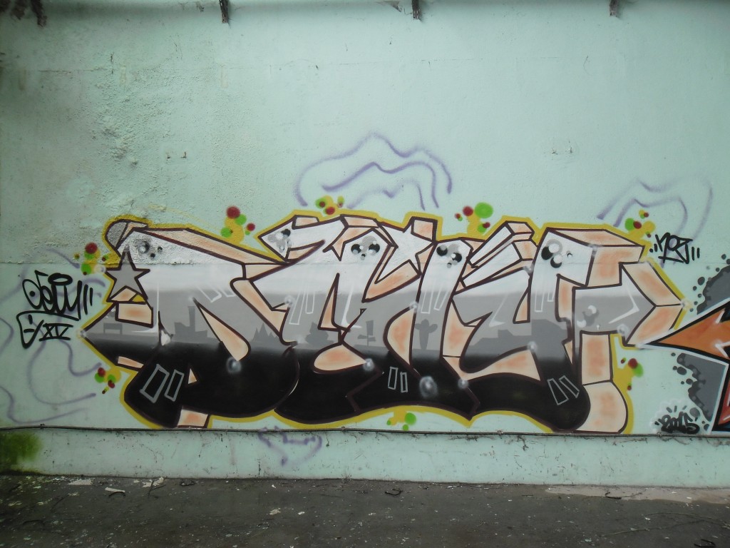 Devy, Noz - graffiti belfort (2)