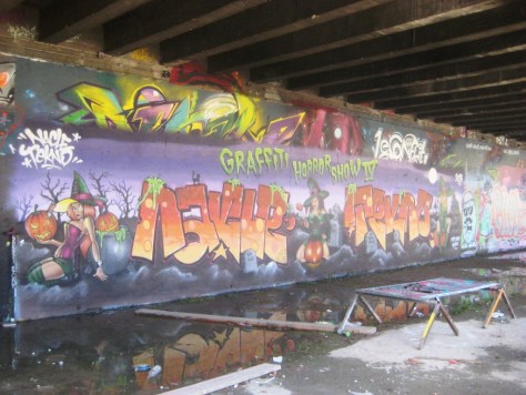 besancon-nov2013 graffiti horror show IV, Nacle, Tekno (1)