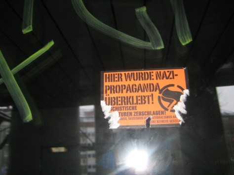Saarbrücken_sticker_13.01.13.antifa_hier wurde nazi-propaganda ueberklebt